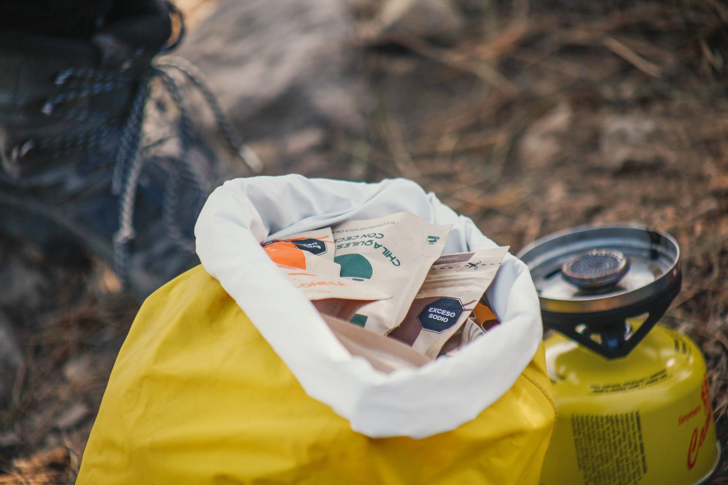 Cómo organizar comida en la mochila sin olor ni desorden